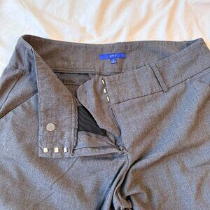 APT. 9 Capri Pants – Size 14 – Gray Tailored Stretch